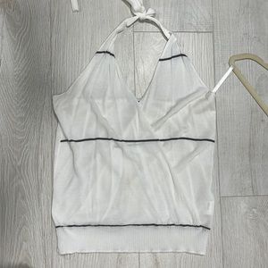 White top with thin black stripe